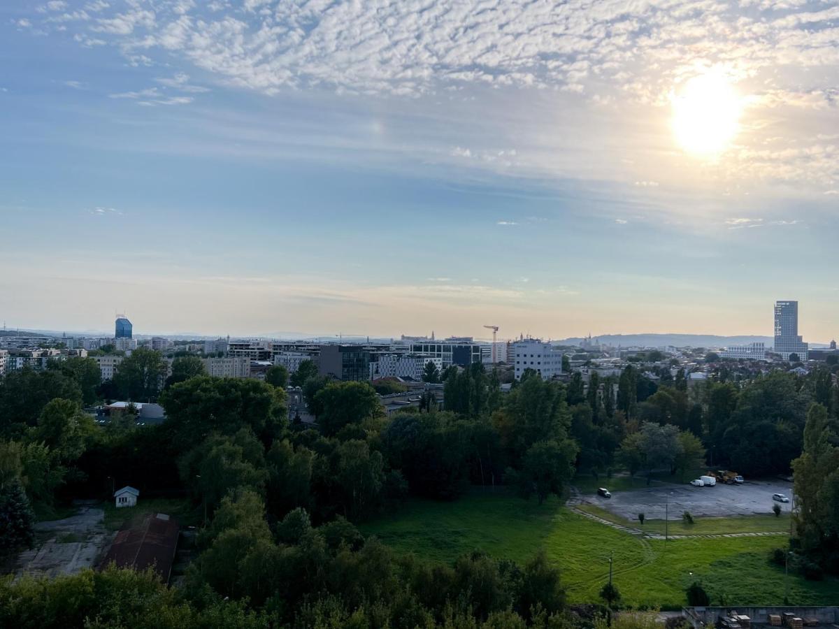 12 Floor Mogilska Tower Lägenhet Krasków Exteriör bild